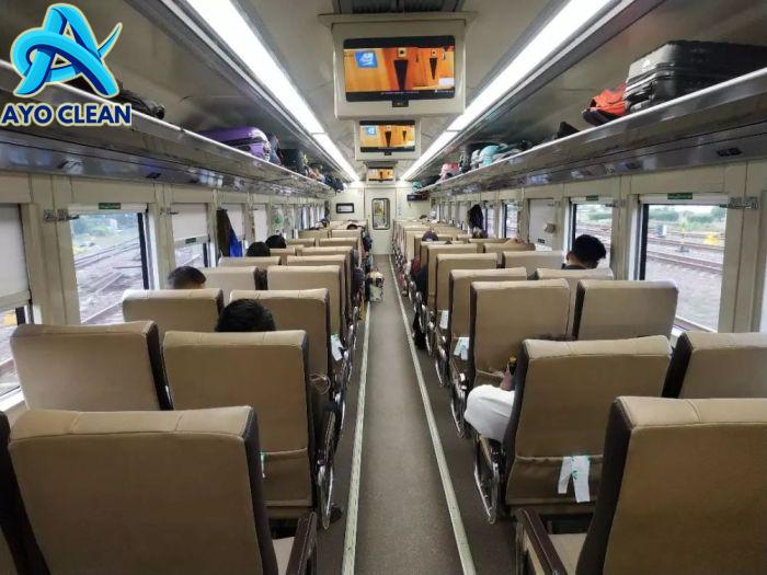 4 Tips Memilih Kursi di Kereta Api Ekonomi Premium