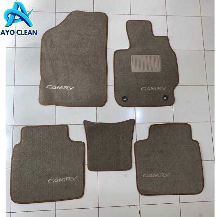 Cara Menghilangkan Bau Karpet Mobil | GPSKU.co.id