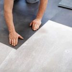 Cara pasang karpet vinyl roll