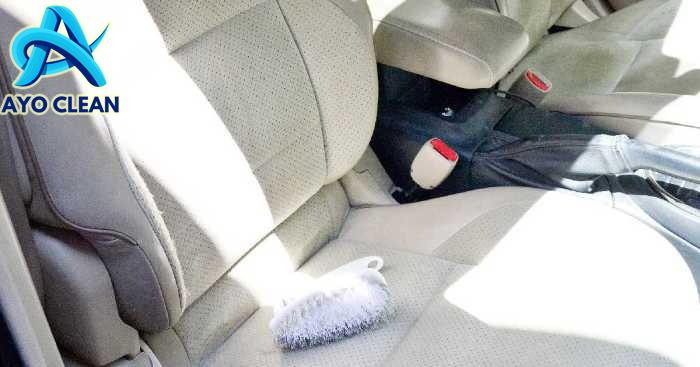 Jangan Asal Bersihkan Jok Mobil Kain, Ini Cara Gampangnya!