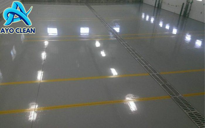 Cara membersihkan lantai epoxy