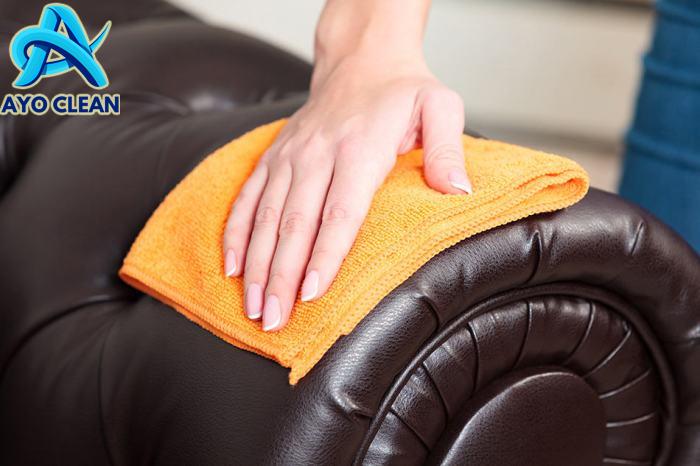 How to Clean Faux Leather - Homenish