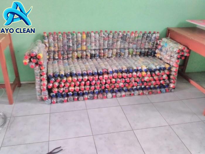 Foto Artikel : Manfaatkan Sampah Plastik: Kolaborasi Mahasiswa KKN ...