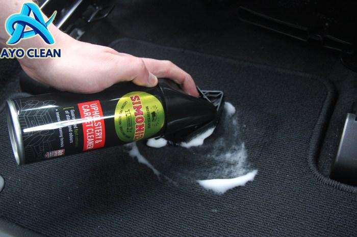 Cara membersihkan jok sofa mobil alphard