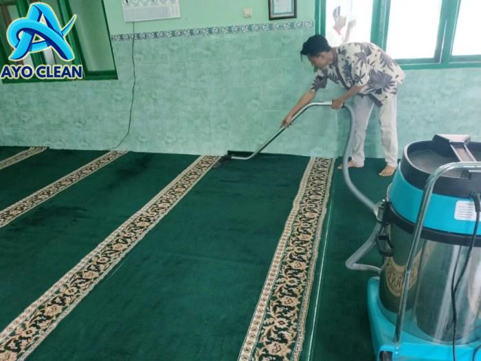 Cara membersihkan karpet treadmill