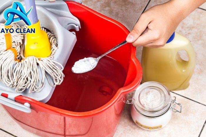 Cara Mengepel Lantai yang Lengket, Coba Pakai 1 Bahan Dapur Ini Agar ...