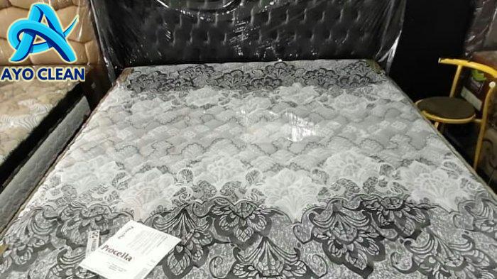 Praktis dan Ampuh, Ini Cara Menghilangkan Bau Pesing pada Kasur