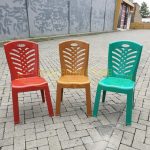 Cara Membersihkan Kursi Plastik yang Kotor dan Kusam, Cuma Disikat ...