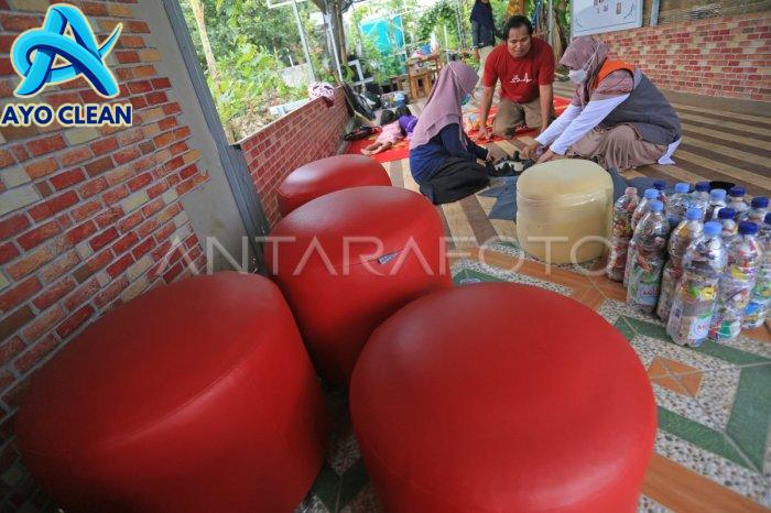 DLH Samarinda Olah Sampah Plastik Jadi Ecobrick Meja dan Kursi